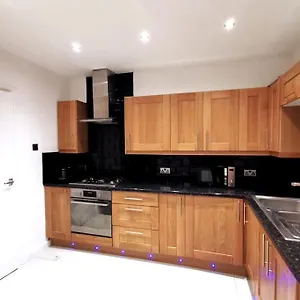 Lovely 1 Bed Flat In Trendy Peckham London