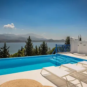 https://villa-camelia-iris-sunset-villas.kefaloniahotels.net